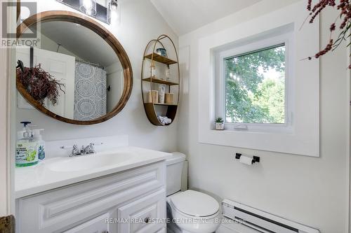 5777 Third Line, Guelph/Eramosa, ON - Indoor Photo Showing Bathroom