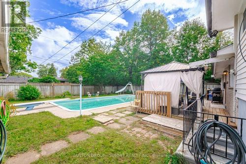 5212 New Street, Burlington (Appleby), ON - Outdoor With In Ground Pool With Backyard