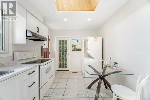 5212 New Street, Burlington (Appleby), ON - Indoor Photo Showing Kitchen