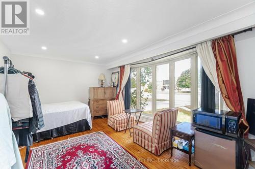 5212 New Street, Burlington (Appleby), ON - Indoor Photo Showing Bedroom