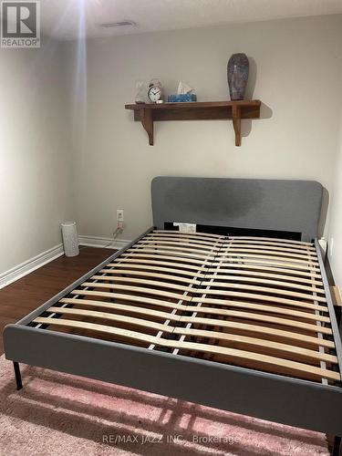 13 Orchardview Boulevard, Clarington (Bowmanville), ON - Indoor Photo Showing Bedroom