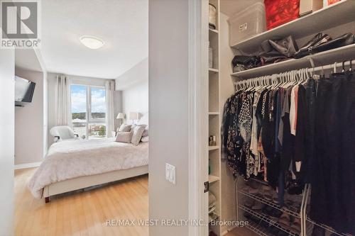 905 - 50 Old Mill Road, Oakville (Old Oakville), ON - Indoor Photo Showing Bedroom