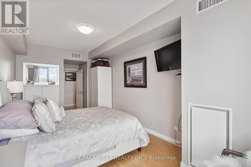 905 - 50 Old Mill Road, Oakville, ON - Indoor Photo Showing Bedroom