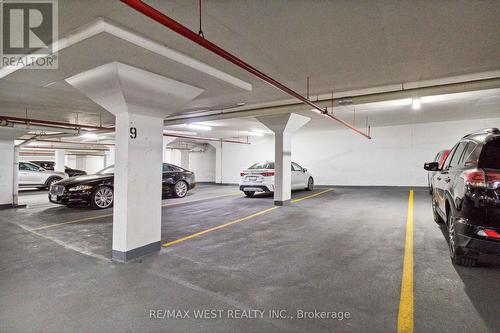 905 - 50 Old Mill Road, Oakville, ON - Indoor Photo Showing Garage