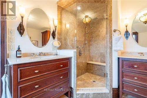 76 Oak Avenue, Hamilton (Dundas), ON - Indoor Photo Showing Bathroom