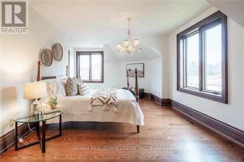 76 Oak Avenue, Hamilton (Dundas), ON - Indoor Photo Showing Bedroom