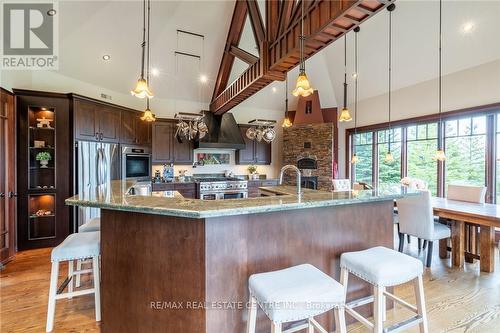 76 Oak Avenue, Hamilton (Dundas), ON - Indoor Photo Showing Kitchen With Upgraded Kitchen