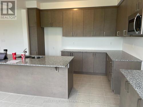 1583 Scarlett Trail, Pickering, ON - Indoor Photo Showing Kitchen