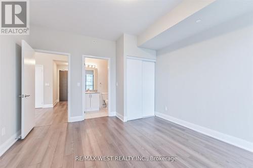 606 - 2900 Highway 7 Road, Vaughan, ON - Indoor Photo Showing Other Room