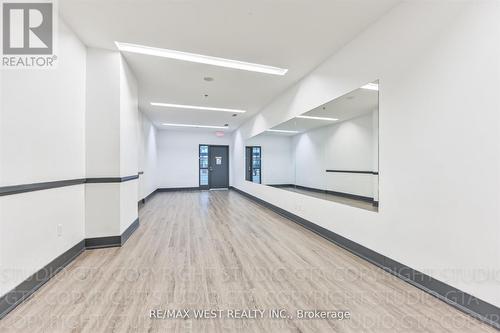 606 - 2900 Highway 7 Road, Vaughan, ON - Indoor Photo Showing Other Room