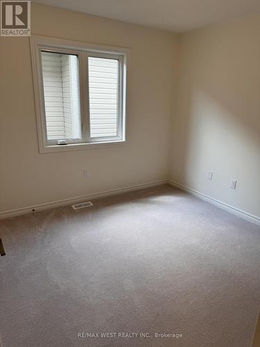 11 Gemini Drive, Barrie, ON - Indoor Photo Showing Other Room