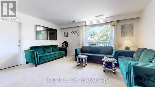 10 Home Street, Guelph, ON - Indoor Photo Showing Living Room