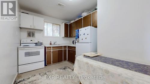 10 Home Street, Guelph, ON - Indoor Photo Showing Kitchen