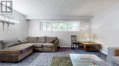 10 Home Street, Guelph, ON - Indoor Photo Showing Living Room