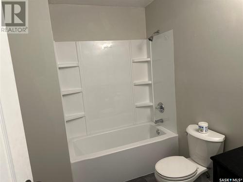 262 Trifunov Crescent, Regina, SK - Indoor Photo Showing Bathroom