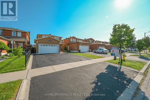 19 Cabinet Crescent, Vaughan, ON - Outdoor With Facade