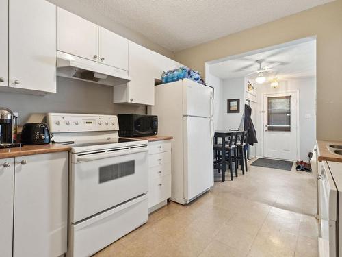 Kitchen - 128 Rue Sherbrooke, Gatineau (Hull), QC - Indoor Photo Showing Kitchen