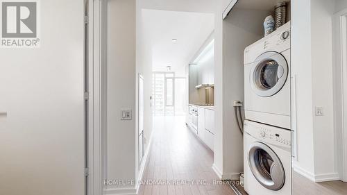 2505 - 101 Peter Street, Toronto (Waterfront Communities), ON - Indoor Photo Showing Laundry Room