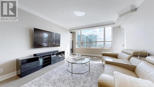 2806 - 100 Upper Madison Avenue, Toronto (Lansing-Westgate), ON - Indoor Photo Showing Living Room