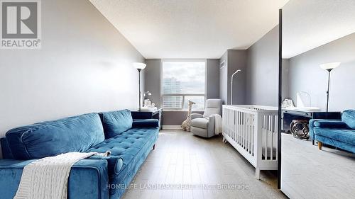 2806 - 100 Upper Madison Avenue, Toronto (Lansing-Westgate), ON - Indoor