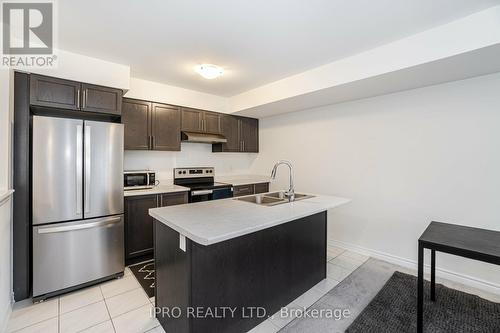 48 Porcelain Way, Whitby (Rolling Acres), ON - Indoor Photo Showing Kitchen With Double Sink