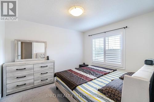 48 Porcelain Way, Whitby (Rolling Acres), ON - Indoor Photo Showing Bedroom