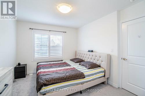 48 Porcelain Way, Whitby (Rolling Acres), ON - Indoor Photo Showing Bedroom