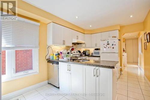 100 Nettlecreek Crescent, Toronto (Milliken), ON - Indoor Photo Showing Kitchen With Double Sink