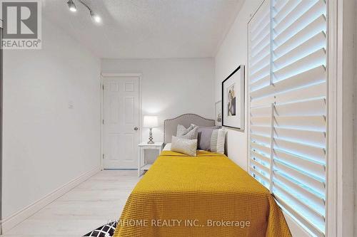 15 Hallbank Terrace, Toronto (Agincourt South-Malvern West), ON - Indoor Photo Showing Bedroom