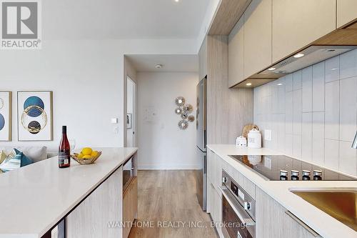 E-3103 - 130 River Street, Toronto (Regent Park), ON - Indoor Photo Showing Kitchen With Upgraded Kitchen