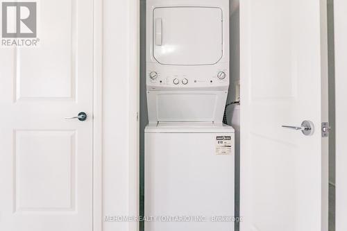 1502 - 190 Borough Drive, Toronto, ON - Indoor Photo Showing Laundry Room