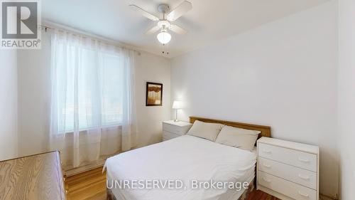 7028 Justine Drive, Mississauga, ON - Indoor Photo Showing Bedroom