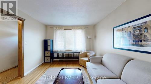 7028 Justine Drive, Mississauga, ON - Indoor