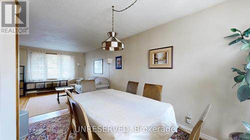 7028 Justine Drive, Mississauga, ON - Indoor Photo Showing Dining Room