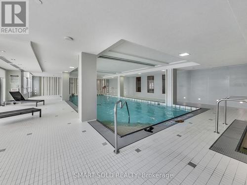 1110 - 7165 Yonge Street, Markham (Grandview), ON - Indoor Photo Showing Other Room With In Ground Pool