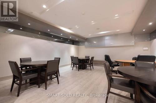 1110 - 7165 Yonge Street, Markham (Grandview), ON - Indoor