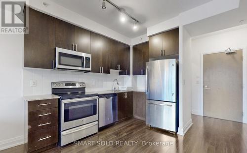 1110 - 7165 Yonge Street, Markham (Grandview), ON - Indoor Photo Showing Kitchen With Stainless Steel Kitchen