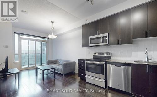 1110 - 7165 Yonge Street, Markham (Grandview), ON - Indoor Photo Showing Kitchen With Stainless Steel Kitchen With Upgraded Kitchen