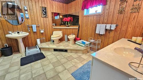 Acreage 2.5 Km South Of Cabri, Riverside Rm No. 168, SK - Indoor Photo Showing Bathroom