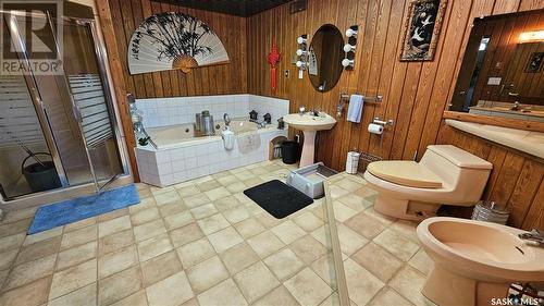 Acreage 2.5 Km South Of Cabri, Riverside Rm No. 168, SK - Indoor Photo Showing Bathroom