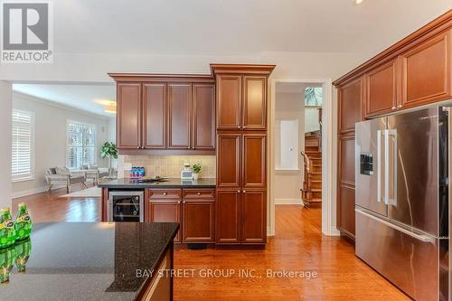 24 Sachet Drive, Richmond Hill (Oak Ridges Lake Wilcox), ON - Indoor Photo Showing Kitchen