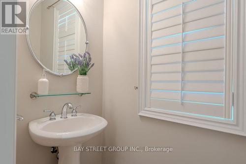 24 Sachet Drive, Richmond Hill (Oak Ridges Lake Wilcox), ON - Indoor Photo Showing Bathroom