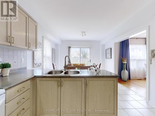 15 Frobisher Street, Richmond Hill (Langstaff), ON - Indoor Photo Showing Kitchen With Double Sink