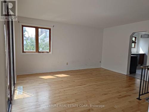 2647 Ayers Avenue, Ottawa, ON - Indoor Photo Showing Other Room