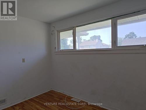 2647 Ayers Avenue, Ottawa, ON - Indoor Photo Showing Other Room