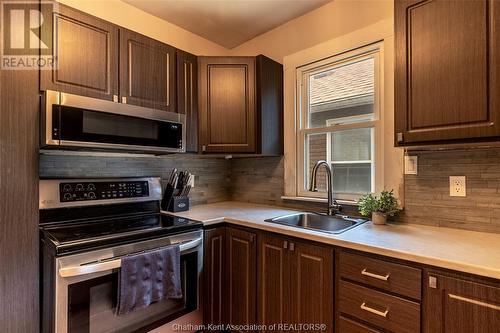 1550 Church Street, Windsor, ON - Indoor Photo Showing Kitchen