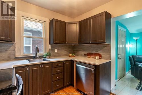 1550 Church Street, Windsor, ON - Indoor Photo Showing Kitchen