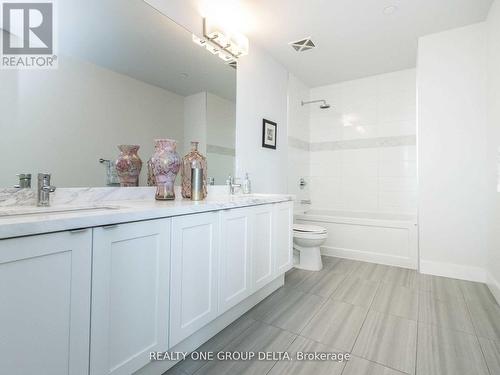 Gph2 4055 Parkside Villag Drive, Mississauga, ON - Indoor Photo Showing Bathroom