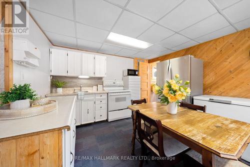 53B Forest Access Road, Parry Sound Remote Area, ON - Indoor Photo Showing Kitchen