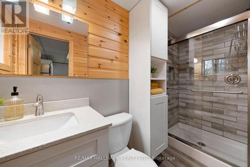 53B Forest Access Road, Parry Sound Remote Area, ON - Indoor Photo Showing Bathroom